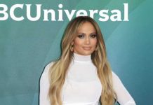 Džej Lo očarala božićnim selfijem (FOTO, VIDEO)