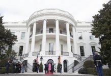 Amerika uvodi dodatne carine zemljama koje posluju s Iranom