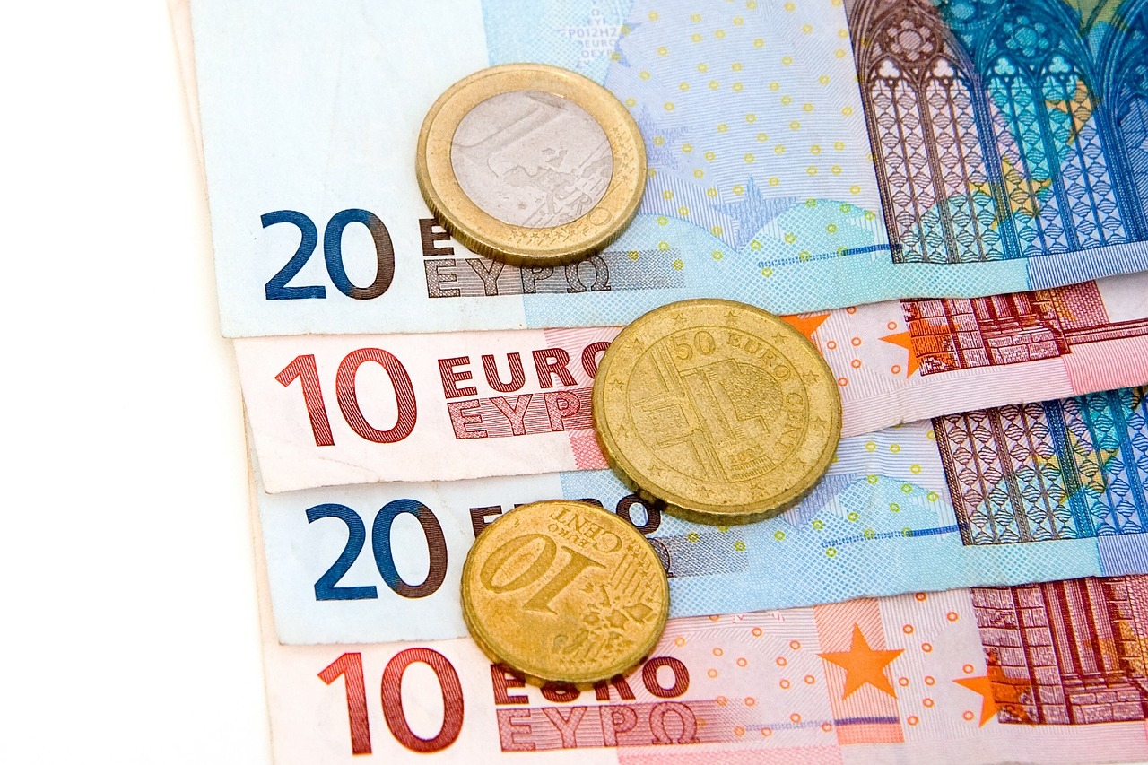 Kurs dinara prema evru 117,75