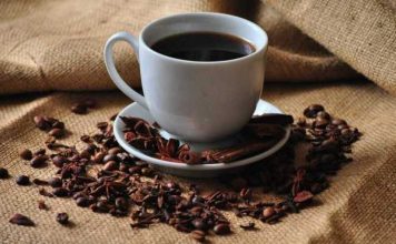 Mnogi ga bacaju, a odličan je za rast biljaka