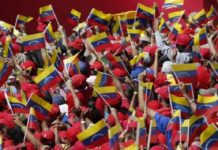 Vašington tera Ruse iz Venecuele