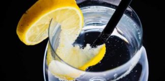 Prednosti i mane vode sa limunom