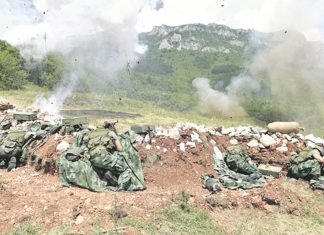 Trenutak večnosti 63. padobranske (3): Pod vatrom granata