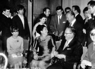 Kako smo zabavljali Tita (2): Maršal je mahao Toši