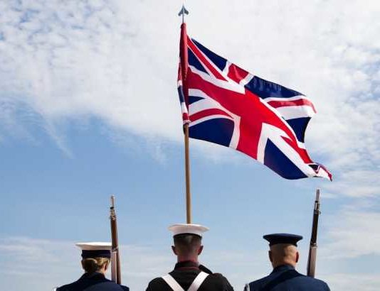 Britanci uvode dobrovoljnu plaćenu vojnu obuku za mlade