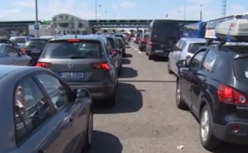 Velike gužve na graničnim prelazima sa BiH zbog pada sistema, kvar otklonjen