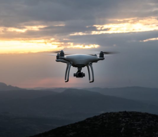 Amazon odustao od dostavljanja robe dronovima