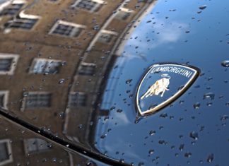 Oborili prodajni rekord, nemaju nijedan nov auto u salonima!