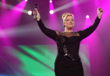 Naša pevačica (66) nije htela da peva po svaku cenu