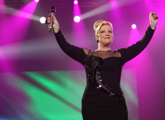 Naša pevačica (66) nije htela da peva po svaku cenu