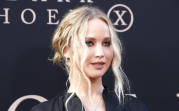 Dženifer Lorens javno potkačila Dikaprija (VIDEO)