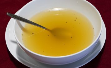 Evo koliko dugo se kuva domaća supa