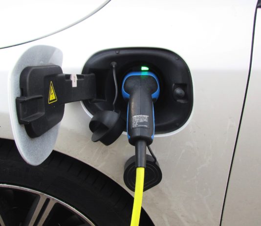 Milijarde otišle u vetar: Auto-kompanije izgubile ogroman novac zbog električne tranzicije