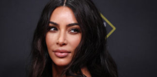 Kim Kardasijan u minijaturnom bikiniju mami uzdahe (FOTO)