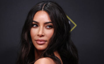 Kim Kardasijan u minijaturnom bikiniju mami uzdahe (FOTO)