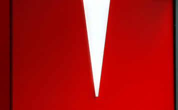 Tesla pokazao novu kvaku koja rešava veliki problem (VIDEO)