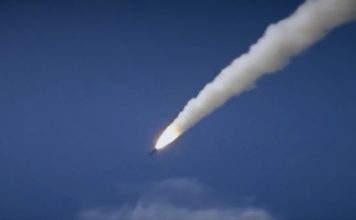 Raketa (opet) nad Turskom