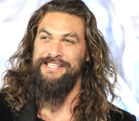 Džejson Momoa se oglasio sa Havaja: Evakuisan u poslednji čas zbog snažne oluje (VIDEO)