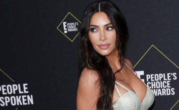 Kim Kardašijan i Luis Hamilton zagrljeni usred pustinje (VIDEO)