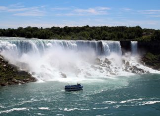 Ledeni Nijagarini vodopadi (VIDEO)