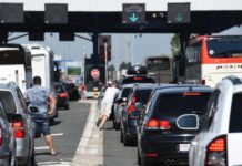 Na Batrovcima čekanje osam sati