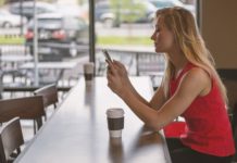 Evo kako možete da pepoznate da li vam prisluškuju telefon