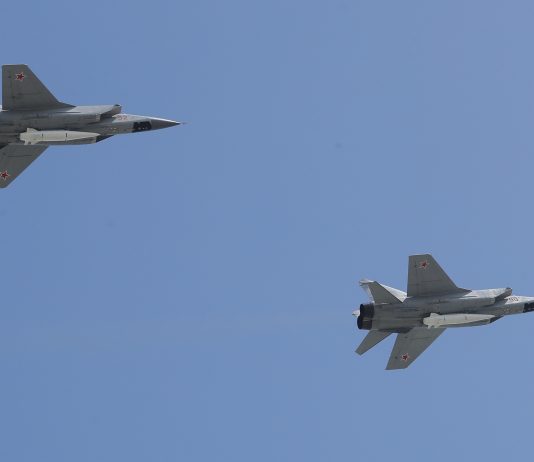 Ruski „migovi“ opremljeni „kindžalima“ patrolirali iznad Japanskog mora (VIDEO)