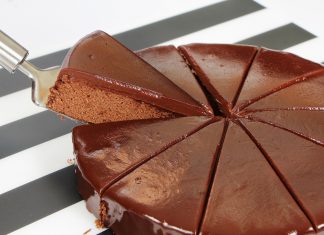 Napravljen kolač težak 720 kilograma (VIDEO)