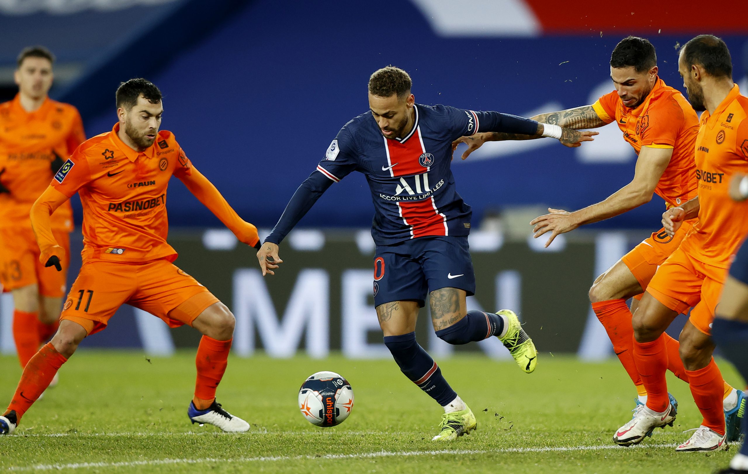 Paris saint germain fc barcelona match