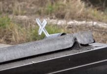 Bizarno: Mladići iz Bečeja krali mermerne vaze sa groblja