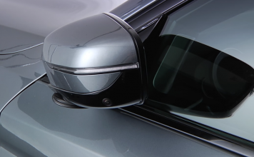 Zbogom vlažnim retrovizorima: Jednostavno rešenje koje poboljšava vidljivost po kiši (VIDEO)