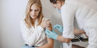 Otkrivene dve ozbiljne nuspojave vakcine protiv korone