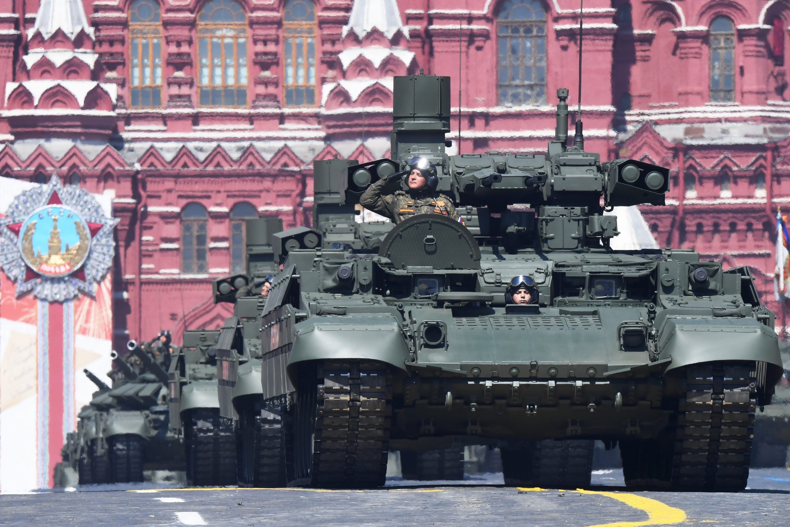 Красная площадь военная техника. БМПТ Терминатор вооружение. БМПТ Терминатор на параде. БМПТ Терминатор 2. БМПТ Терминатор парад Победы.