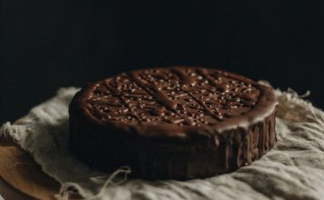 Ovo je najsočniji čokoladni kolač koji ćete ikad probati