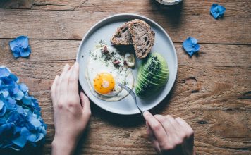 Šta je bolji doručak – ovsena kaša ili jaja