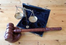 Advokati u obustavi rada