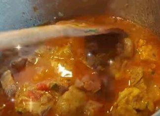 Profesionalci znaju da se pravi gulaš ne pravi sa vodom