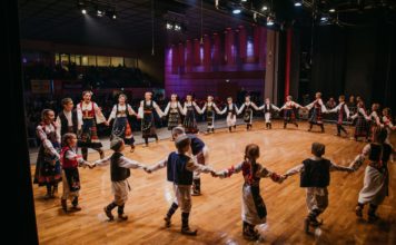 Kolom zatresli ceo Cirih