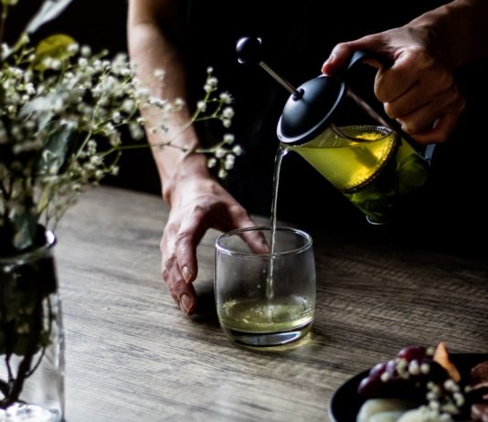 Za detoks i lakše mršavljenje: Ova dva čaja se posebno ističu