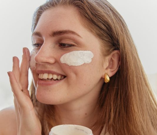 Da li je hijaluronska kiselina dobra za suvu kožu