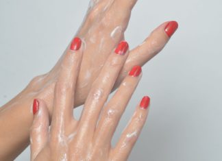 Ako su vam ruke stalno ispucale potopite ih u ova dva sastojka