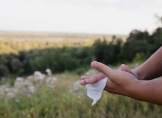 Šta zaista znači kad vas zasvrbi levi dlan