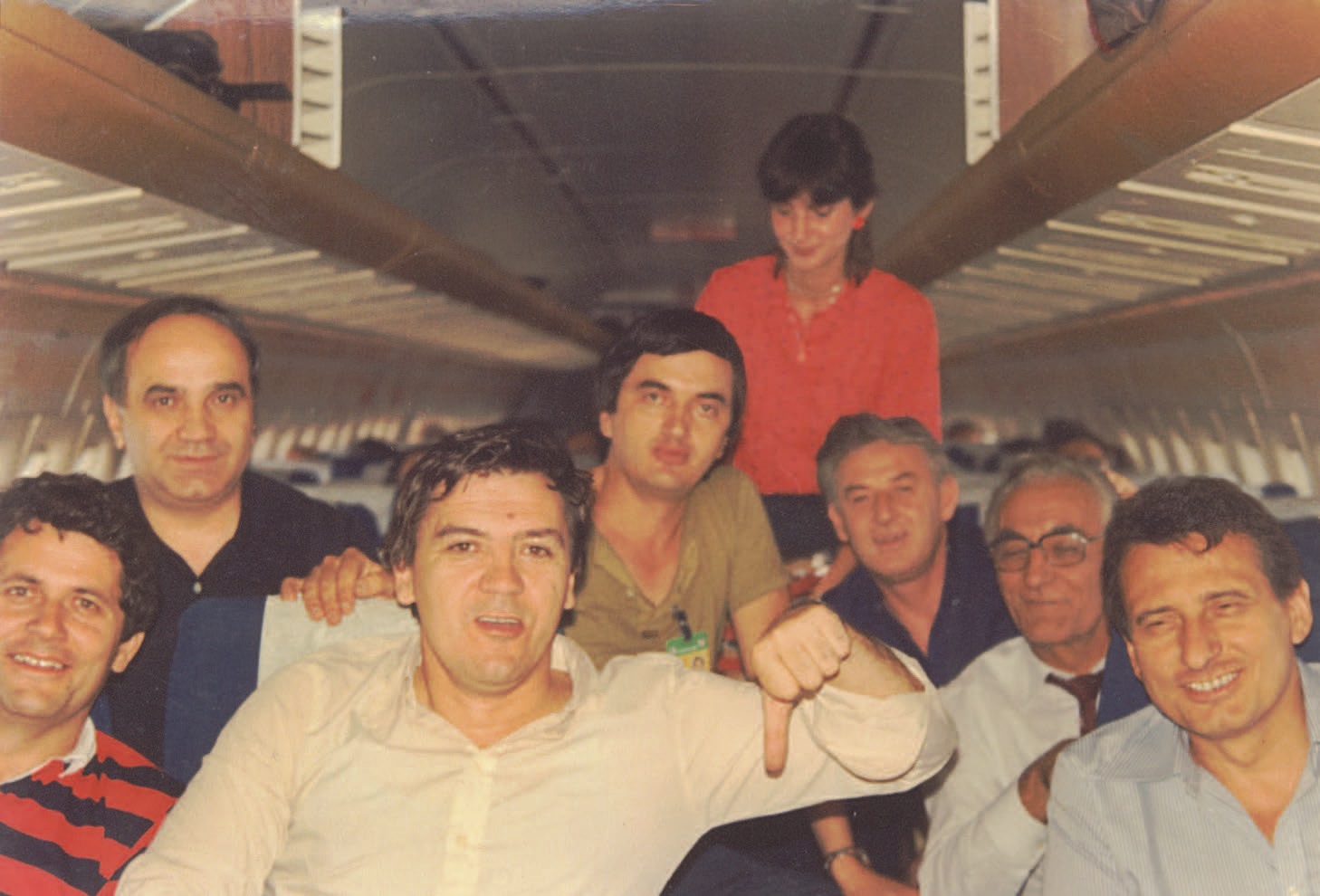 Ždrale sa ekipom jugoslovenskih izveštača sa povratka sa Svetskog prvenstva u Španiji 1982. godine