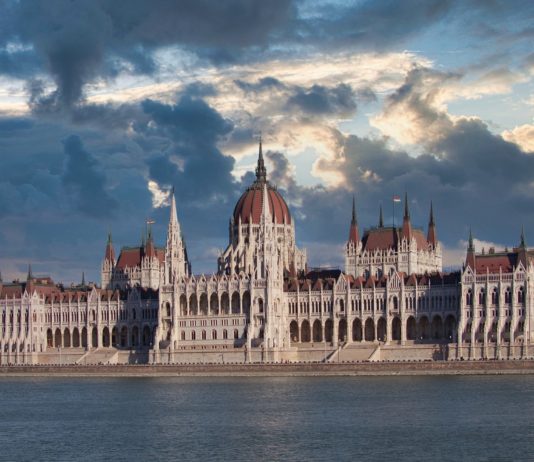 SAD dozvolile da Rusija izgradi nuklearku u Mađarskoj