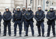 Tražili ga 13 godina: Uhapšen Srbin koji je ukrao telefone vredne 1,63 miliona evra