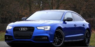 Jurio Audijem 300 km/h na javnom putu, pa se “prijavio” policiji preko TikToka (VIDEO)