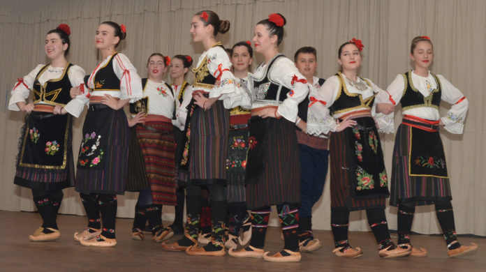 Igre iz okoline Levca