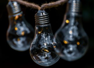 Tri skrivena gutača struje zbog kojih vam stižu ogromni računi