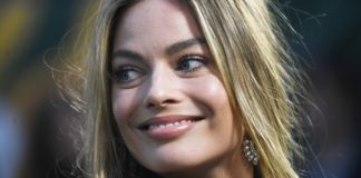 Sve “gori” zbog haljine Margo Robi (VIDEO)