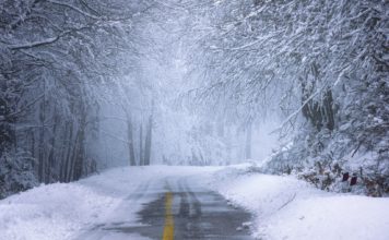 Na Malti bagerima uklanjaju led posle grada (VIDEO)
